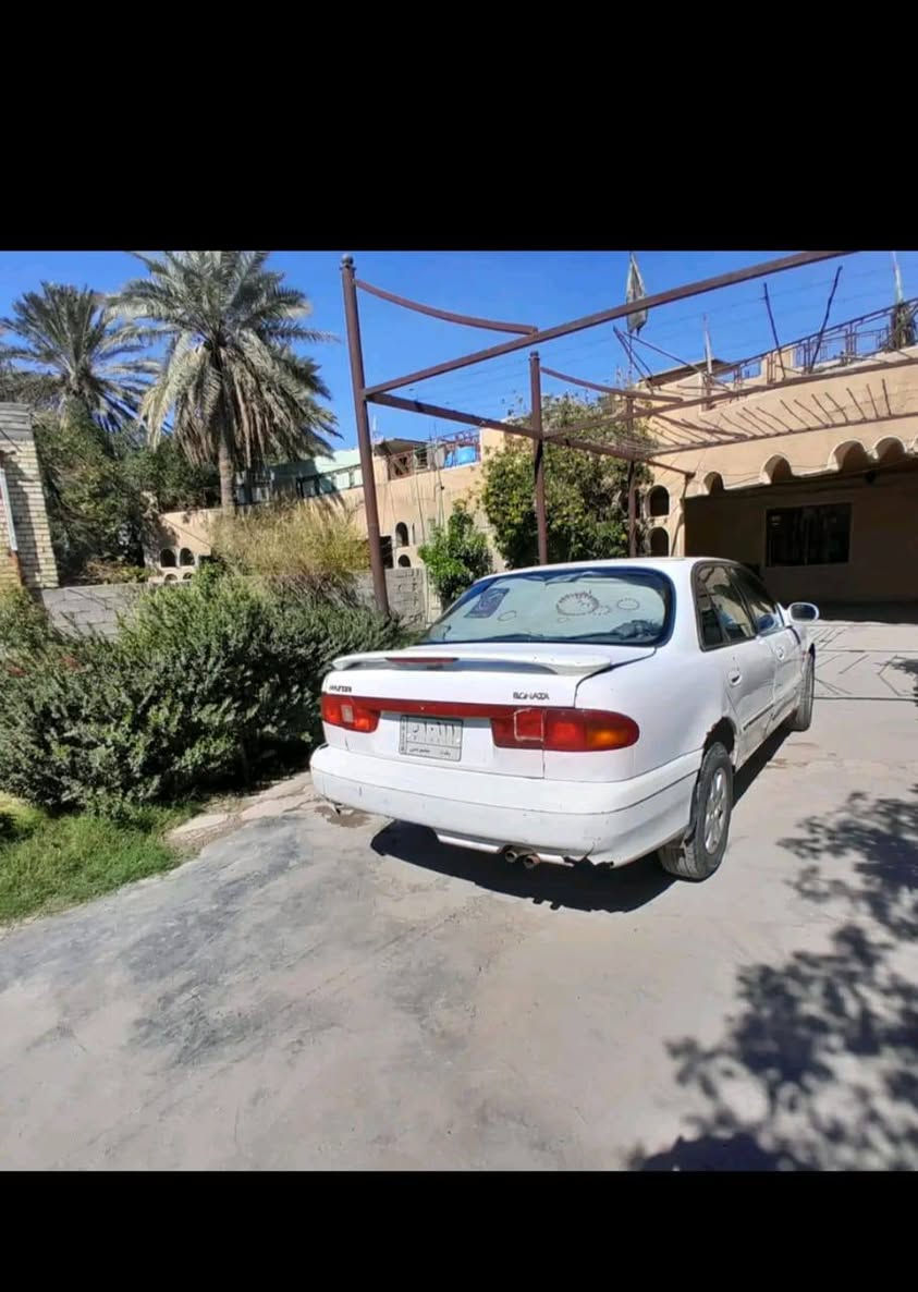 سلام عليكم للبيع موديل 96 رقم بغداد الماني  اوتماتيك سياره بلاديه بيها خياسات شي قليل كير مكينه خير من الله السعر 30وبيها مجال قليل باقي التفاصيل ***********
