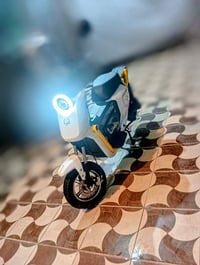 موتور شحن • بطارية ليثيوم • نظيف ١٠٠٪