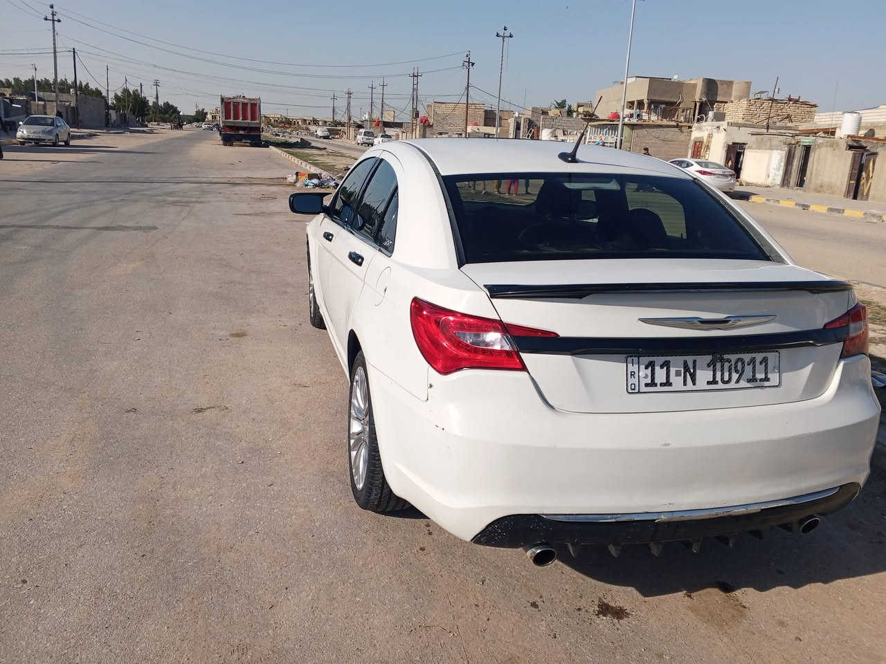 السلام عليكم سي 200 للبيع السياره كفاله عامه تخم تاير جديد حداديه جديده دواخل جداد كشنات كهربائيه حساسات دواخل فول مكينه أو كير  مكفولت سنويه لل 29 بسمي السعر 75 أو بيها مجال قليل مكاني نجف ***********
