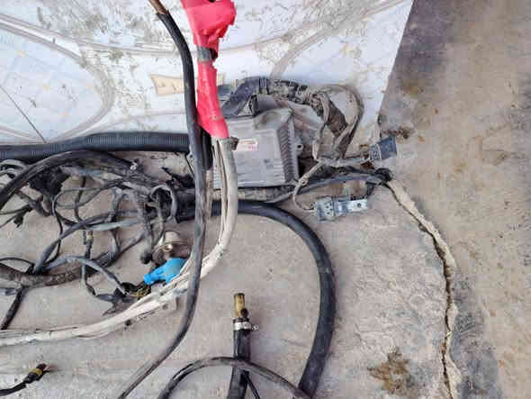 سلام عليكم ورحمة الله وبركاته عندي منضومه مال غاز 6سلندر  جديده البيع كامله بس تحتاج شد عل سياره زائد سبايه مال اوباما جديده سعر خاص موجوده بغداد مكان رقم الهاتف ***********//***********
