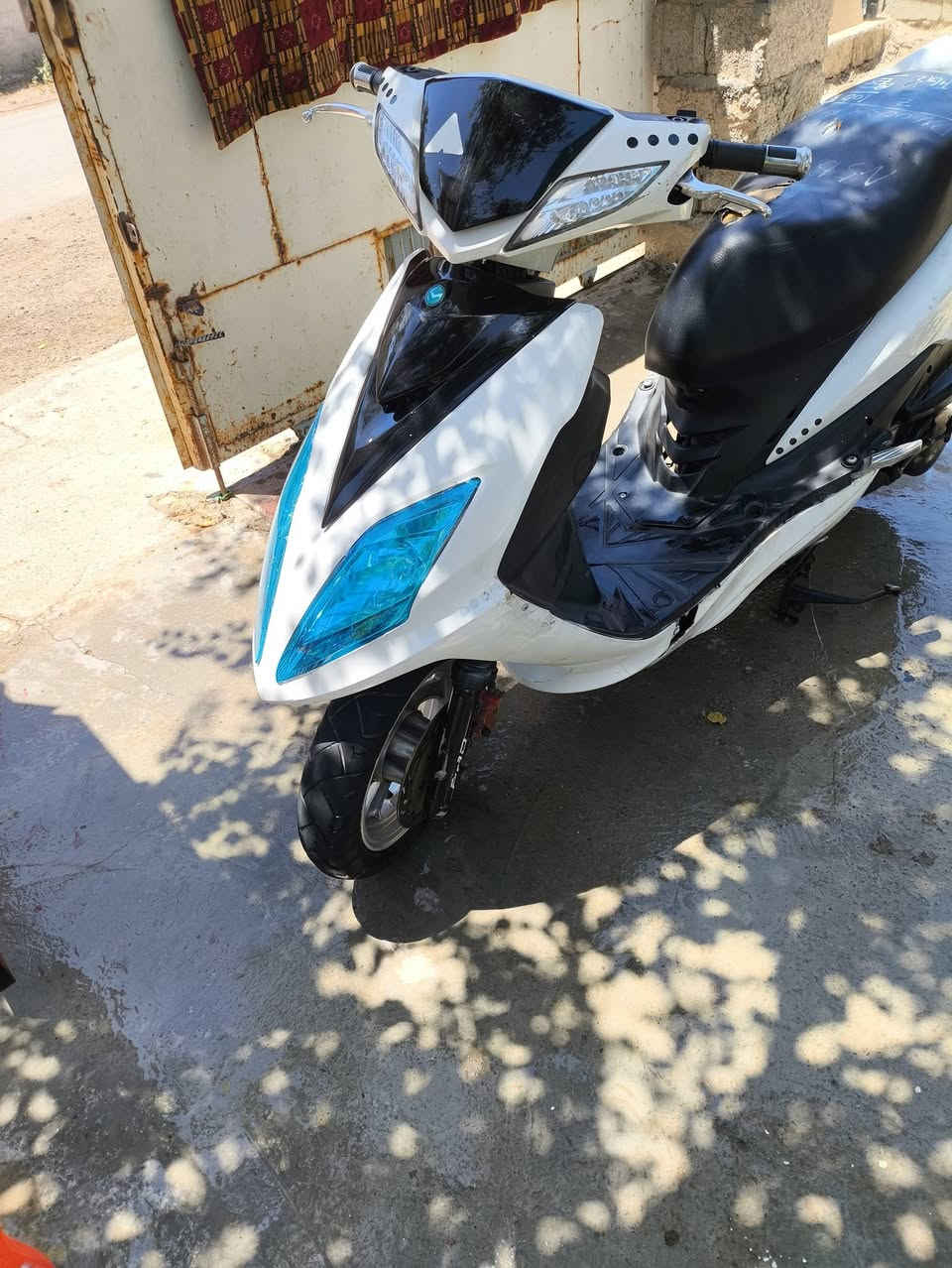 سلام عليكم  دراجه سيام  للبيع دراجه حلوه ونضيفه   السعر خاص  والشراي يتصل ويدلل  مكاني ديالى بعقوبه  ***********
