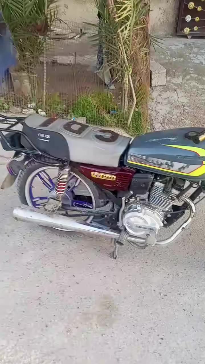 سلام عليكم دراجه سعر 650 وبيه مجال مكان بغداد مدينة صدر ***********
