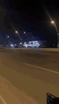 سلام عليكم ماكس عدله للبيع ،مصبوغ شاصيها لون ازرگ  صبغ حراري، سكانها سبع الوان،بوشتها 55،كلجات fcs الصفر،گزوز fm،باتري جديد نگرت سلف،تايرات جدد الجلاتيني ،كفراتها كامله  الكفر مال عَينه عندي ،سواداتها كامله  السواد مال عينه عندي ،ويلات رياضي ، شيال مكينه رياضي،دبلات رياضي وره وكدام ،واقيه كاربون ،ستان سبع الوان كهربائيات شغاله رادلهه بس مجمع تشغيل،دراجه مكينتها اكفلها واضمنها على ايدي تاخذها ما تذب عليها شي.
«السعر خاص» مكاني البصره/الجزيره/الفيروزيه 
***********
متواجد واتساب وعلى الشريحه.
