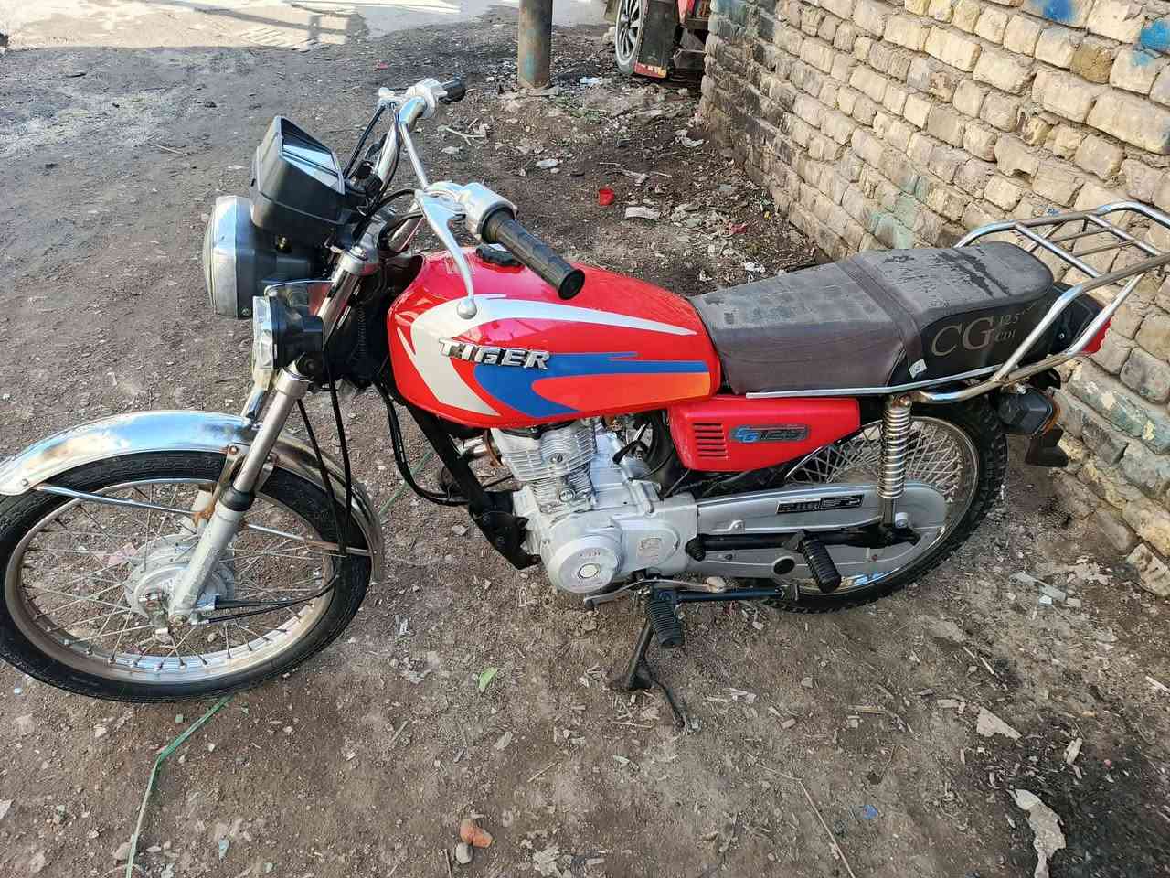 سلام عليكم اربعه كير تايكر أوراق اصوليي مديل 2021 دراجه جاهزه مال جنيان كامله كلهه شغاله مابيهه اي نقص محرك مامفتوح بيهه تخم تاير جديد سعرهه مناسب مكانهه بديوانيه شراي اتصل وبيك خير وتدلل ***********
