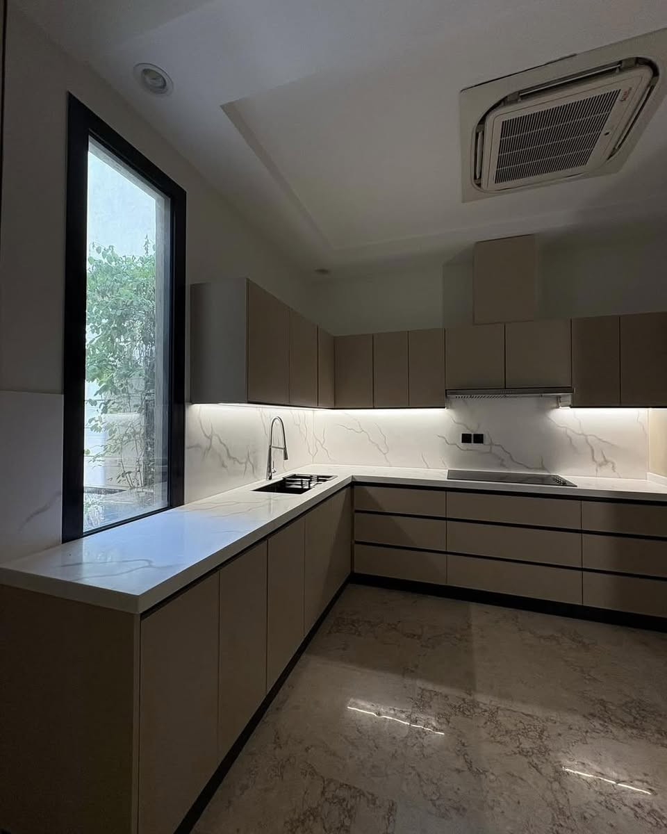 #النيزك_هو_اختيارك

نعمل في مجال الديكور الداخلي 
متخصصون في صناعة المطابخ الحديثة 
..........................
غرف نوم 
مطابخ 
غرف ملابس 
ديكورات شاشة 
عيادات طبية 
صيدليات 
محلات تجارية 
 كادر متخصص في تصميم وتنفيذ جميع اعمال الديكورات 

نستخدم اجود انواع الخامات من شركات عالمية 
التركية🇹🇷
الايطالية🇮🇹
الاسبانية🇪🇸

كوادرنا متخصصة في تثبيت اعمالنا بدقة عالية 
يتم تسليم اعمالنا في الاوقات المحددة 

زورو معرضنا الكائن في 
يغداد حي الخضراء الشارع التجاري قرب افران المنقل 

‏‬‭0774 411 3384‬
4‏‭0786 055 528

#العراق #تصاميم #مطابخ_حسب_الطلب #كركوك #الانبار #كربلاء #هاشتاج #النجف #فيسبوك #مطبخنا #انستا #تصاميمي #تصميم #مطابخ #تصويري #انستقرام #ريلزات #البصرة #تصميمي #انستغرام #ديكوراتي #الديكورات #مطبخ #ديكوريشن #الابداع #ايطاليا #تركي #المحافظات #بيت #منزل
