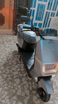 دراجة شحن موديل 2025 6بطاريات كبار  مابية أي نقص  السعر 700 وبيها مجال...