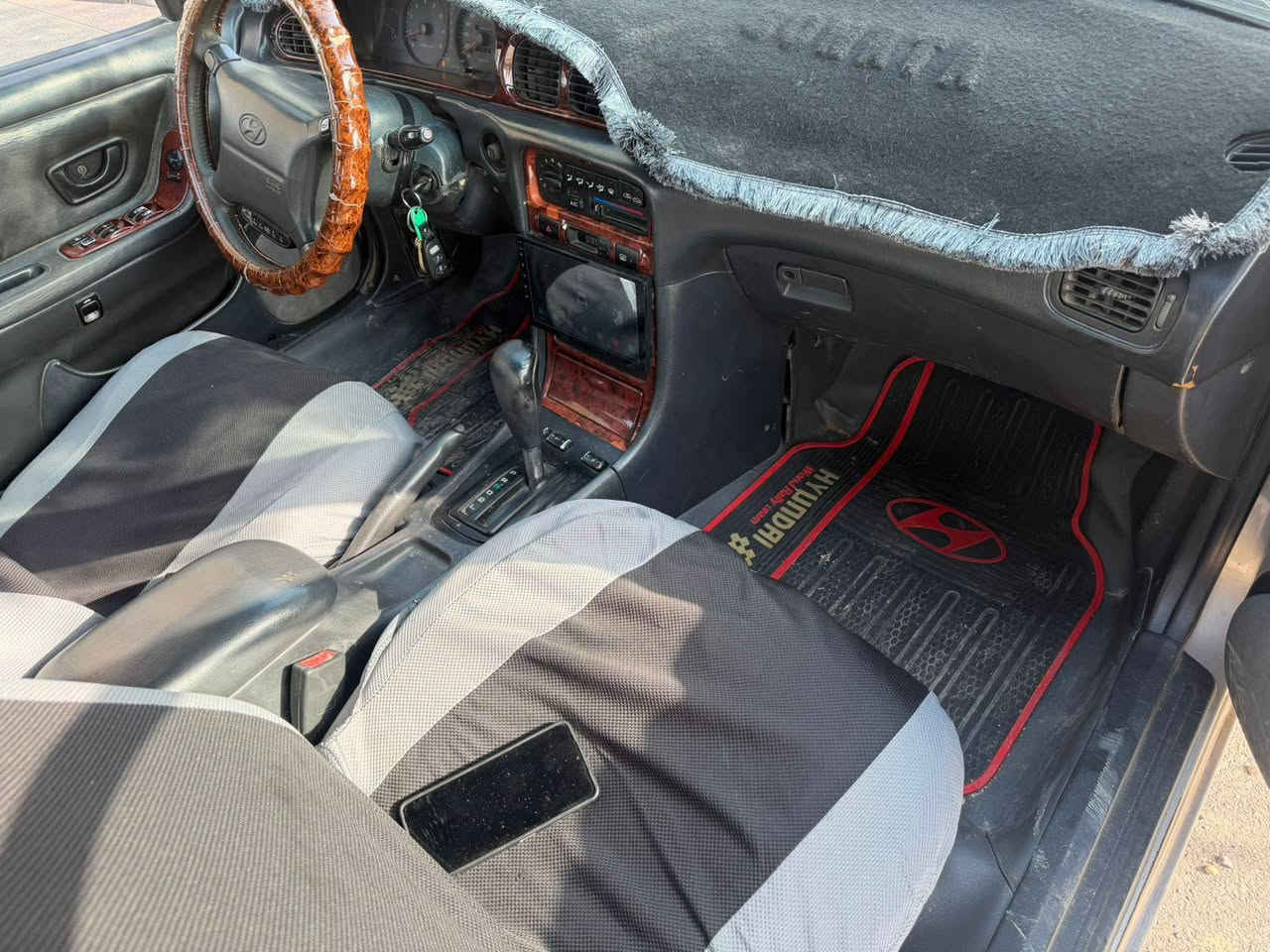 سوناتا موديل ٩٥ سياره جديده كفاله عامه من صبغ فقط هلا جاملغ خلفي باقي كفاله كير اوتو سياره جديده محرك كير تبريد صدر خلفي أمامي جديد ع وضع الشركه *********** السعر ٥٠ بي مجال العنوان ديالى بلدروز بعقوبة, ديالى
