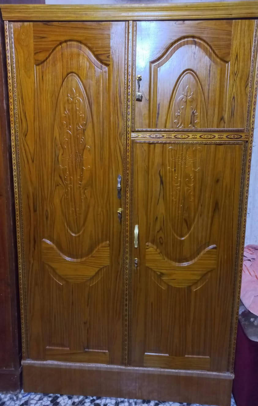 أغراض منزليه للبيع
مبرده شغاله ٥٠ ألف 
شاشه نوع هيرو حجم ٤٣ سمارت ١٧٥ ألف 
كنتور بابين نظيف جدا ١٥٠ ألف 
للإستفسار *********** اتصال واتساب حله نادر
