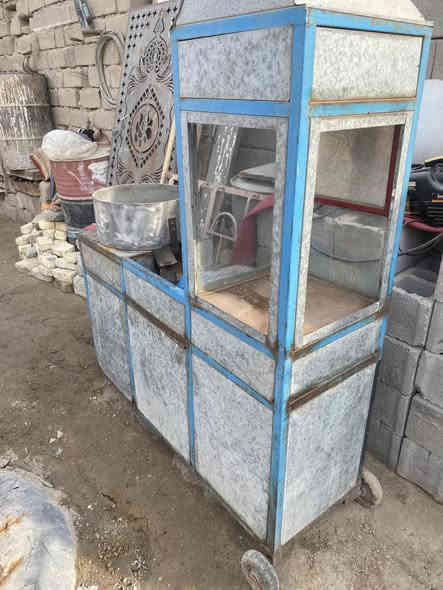 مكينه حب لبيع 

مأطور شغال تحتاج جام وكهرباء 

سعره ب٢٠٠ وبيه مجال 

مكاني البصره الزبير حي لأسره 

رقمي ***********
