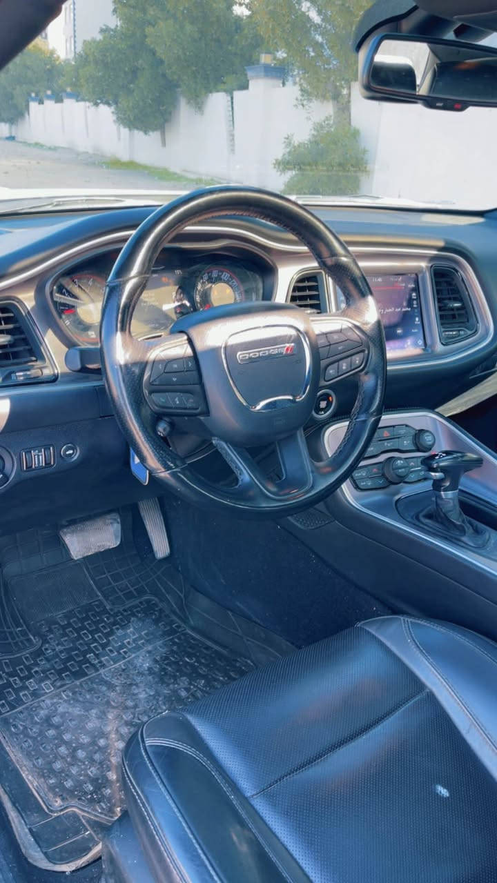 السلام عليكم دوج جالنجر للبيع موديل 2020 السياره SXT بلاس مواصفات

فتحة سقف ويل 20 

كشن حار بارد 

حادث السياره جاملغ وباب 

شاشه كبيره كامره 

حساس خلفي 

رادار جانبي 

يعني السياره فول مواصفات 

مكان السياره بغداد 

سعر السياره 183 وبيه محال بسيط 

رقم صاحب السياره 

*********** بغداد, العراق
