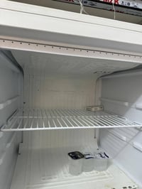 مستعمل قليل • ١٦ قدم • نجف مطار