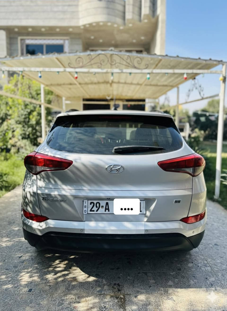 السلام عليكم
توكسان 2016

خليجية رقم واسط 

فول مواصفات ماعدا البصمة 

✅بنوراما +كشن كهرباء+تحكمات✅

سبير الشركه بعده منازل 

سياره نضيفة وجديدة

ضرر فقط بنيد مبدل وكالة نفس الون 

وبيها طخه يم قبق البانزين مثل مموضح بلصورة 

قطره صبغ مبيها السيارة 

مكانها واسط الكوت/الگارظية 

***********
