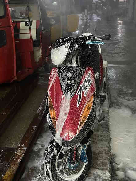 سلام عليكم عدله للبيع كفاله ما عده الكفر مكينه مكفوله شاصي مكفول الدراجه مكفوله من كلشي بس ما عده الكفر 
أكفلك سرقه و اكفلك بكن دخان تنقيصين كلشي  
بيه نواعم يدات 
وياله 
بدأت +يدات بانزين 
صلنصه 
قبق هندر 
فج ٤بساتمن و صينيه و براغي سبع ألوان 
معروضه ب٨٥٠ و بيه مجال للطبين
مكاني بغداد البياع 
رقمي 
***********
