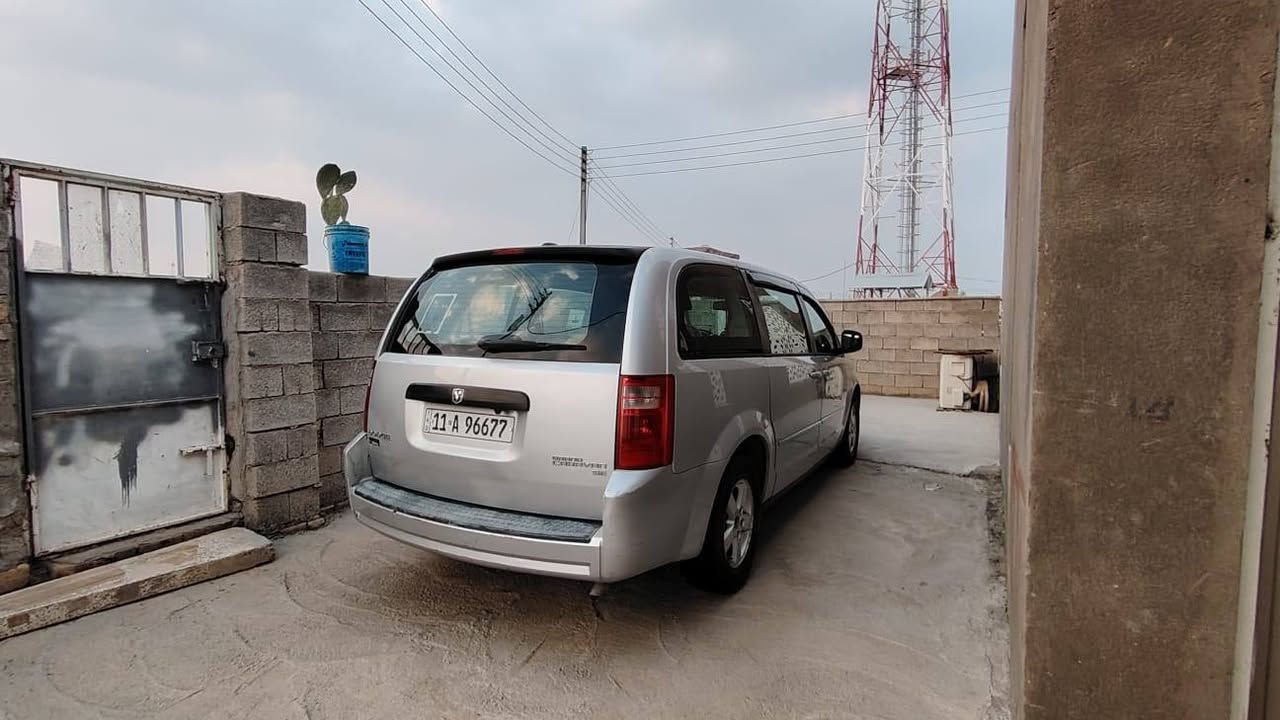 السلام عليكم   سيارة للبيع 2009 اكلين بأسمي محرك 3300 كشنات منفصل جام وأبواب و مرآة كهرباء كامرة خلفية تشغيل عن بعد تبريد 3 قطع ، السعر 125 ، للأستفسار الأتصال على ***********
