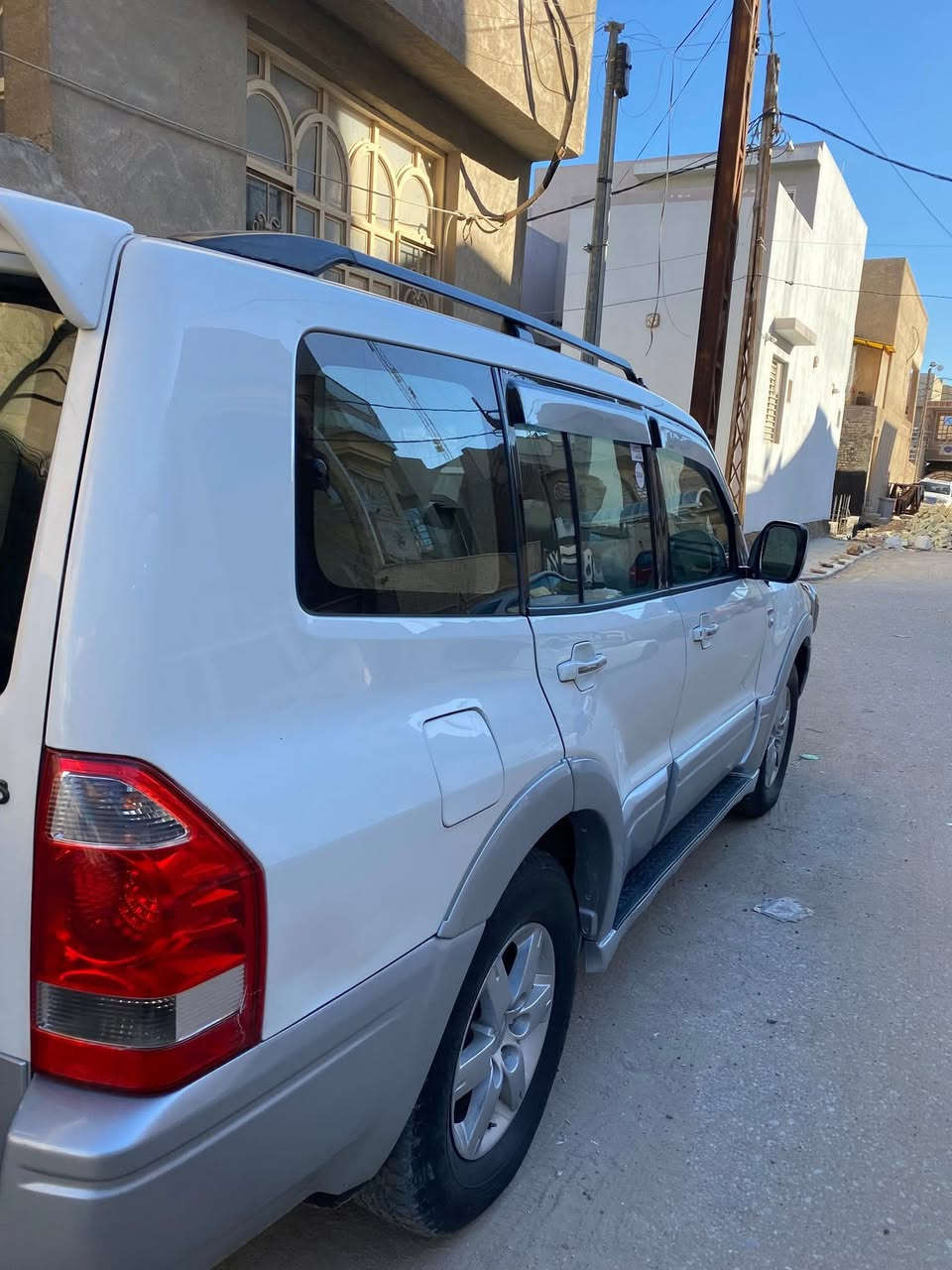 اللهم صل على محمد و ال محمد

باجيرو 2007 اجدد باجيرو عضلات مكفولة كفاله عامة رقم بغداد مستعجل على البيع السعر 105 وبيها مجال وماكو هلنضافة ابد مكاني نجف

استفسار ***********
