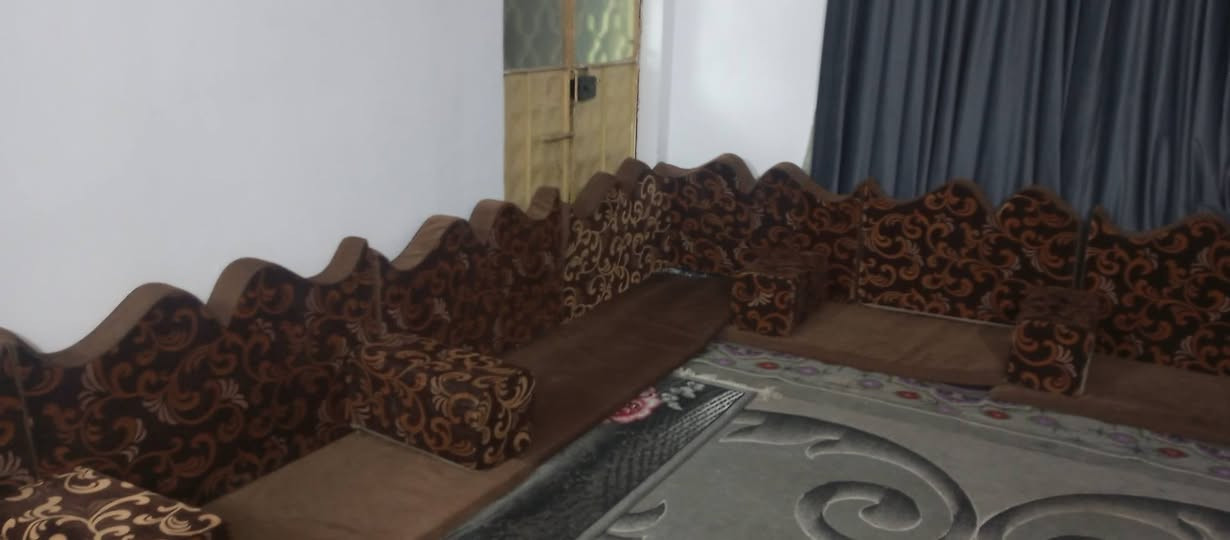 جلسه 18متر 30نفر السعر 450 بي مجال للشراي نجف التخم نضيف كلش
*********** نجف اكو توصيل بكروة نجف الاشرف واتساب *********** نجف الاشرف
