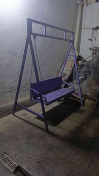 مرجوحه البيع حديد ثقيل  السعر ١٥٠ وبيه مجال الشراي يتصل ويدالل ٠٧٧٢٩٩٧...