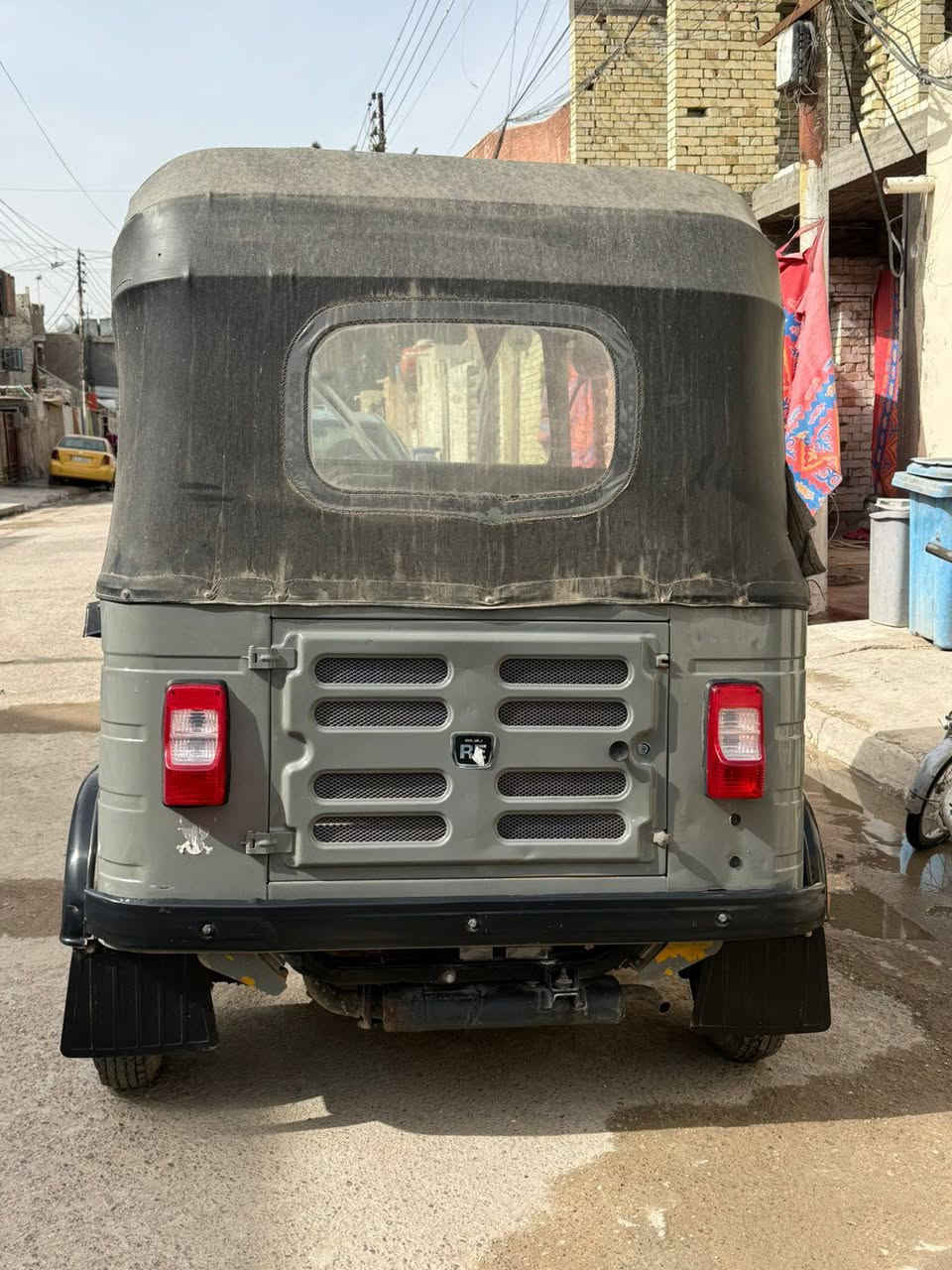 السلام عليكم شباب تكتك 2020تكتك مال جناي صبغ عام رقم وسنويه رصاصي تكتك مبدل بوشه مال شركه وبيهاضربه عله كد شبر ونص حته ما مبينه تكتك الكشر خير من الله والمكينه تخبل يرادلها بس صالنصه لن طاكه
العنوان بغداد الأمين الثانيه 
رقمي *********** ما موجود على فيس
