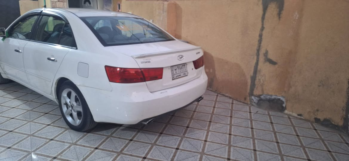 السلام عليكم سوناتا 2008سته بستم رقم بغداد بيه اربع قطع صبغ شرط بدون اي داخل وبدون معجون فقط،صبغ كير ومحرك قبل اشهر قليله من شادينه حاويه حدايه جديده تخم تاير مكان بابل السعر 88وبيه مجال بسيط جدا***********
