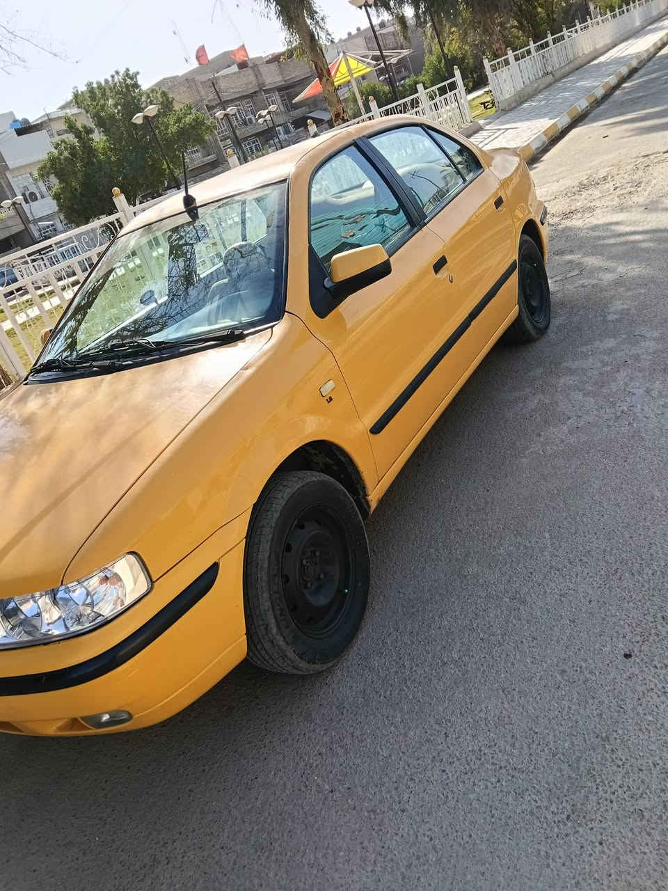 سلام عليكم سمند 2012 لبيع سياره خير من الله  دوشمه جديده بيه صبغ باب خلفي وهلال تحويل مباشر سنويه 2029 مكان سياره بغداد سعر 39 وبيه مجال بسيط ***********
