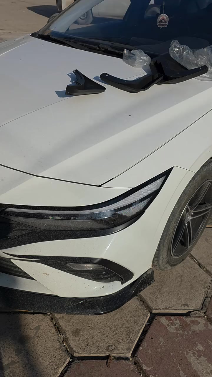 السلام عليكم شلونكم شباب تخم واقيات السعر 25 الف
موجود توصيل جميع المحافظات 

للإستفسار واتساب ***********
