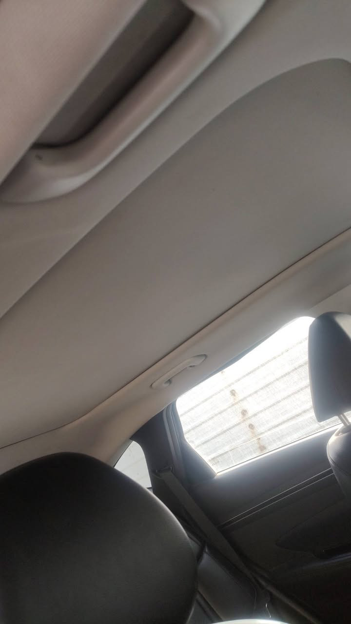 توسان بلكن هايبرد شحن منزلي 23 للبيع فقط ***********حادثه جاملغ خلفي جهة السايق
