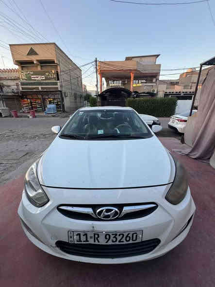 سلام عليكم 
سلام عليكم
اكسنت ٢٠١٥ خليجي  
فتحه سقف 
تحكمات ستيرن 
مكينه ١٦٠٠
بيهه صبغ بهلال الجاملغ الخلفي وطخه بجنطه باقيه ع تصليح 
السعر ١٠٤ ورقه  ومجالها بسيط جداً
***********
حي العامل
