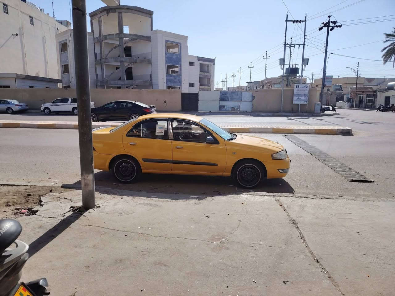 السلام عليكم للبيع نيسان سني بدي كوري 2008سياره اي نقص مابيه كير محرك صدر تبريد كله جديد بدون ضربه فقط طخات السعر ٧٣ وبيه مجال مكان فلوجه جولان رقمي ***********
