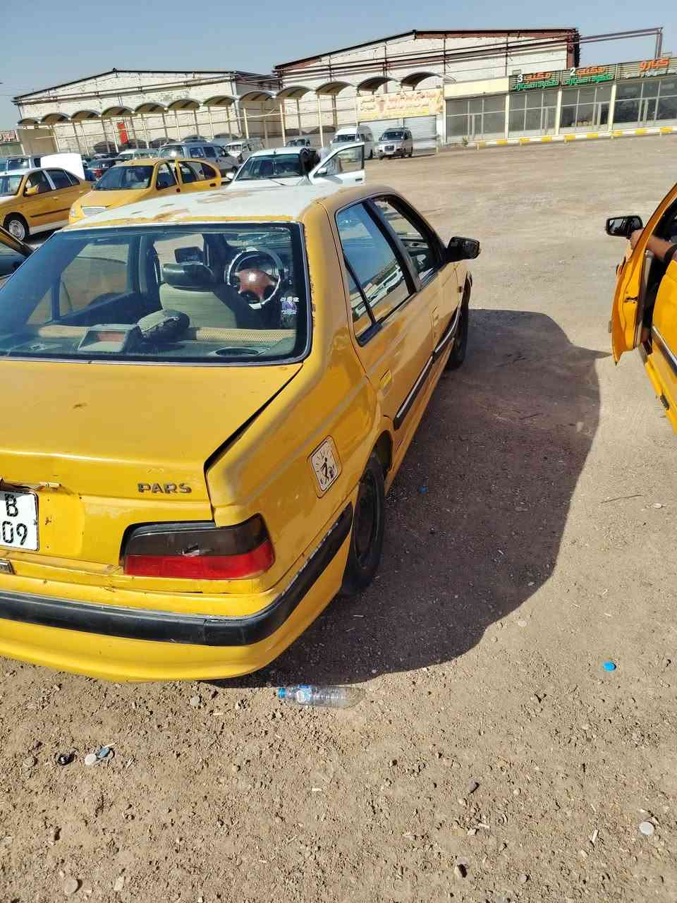 البيع بيجو بارص مديل 2012 سياره مصفره هيه وغرمات سياره بس والد يمي سياره بيه بطن بل مكينه كير مابي شي ابيع كوم هديد سعره 18 مكان سياره بصره حي الحسين  رقم تواصل ***********

