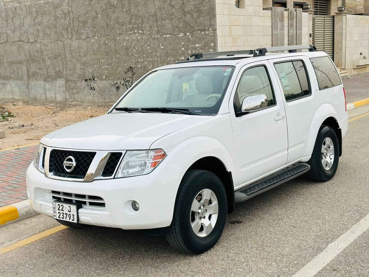 نيسان بافندر 2012خليجي فول مواصفات السعر 127للستفسار ***********ماشيه 120سياره فول مواصفات بصمه تشغيل او بصمه ابواب جنطه شفط 3قطع تبريد 7راكب سيدي جنجر 6اقراس تلفزيون بل تنته فتحه سياره مكفوله من ضربه او تبديل بيه صبغ بل باب الخلفي فقط ول باقي مكفول سياره جهازه اينقص مابيه مكان سياره كربلاء
