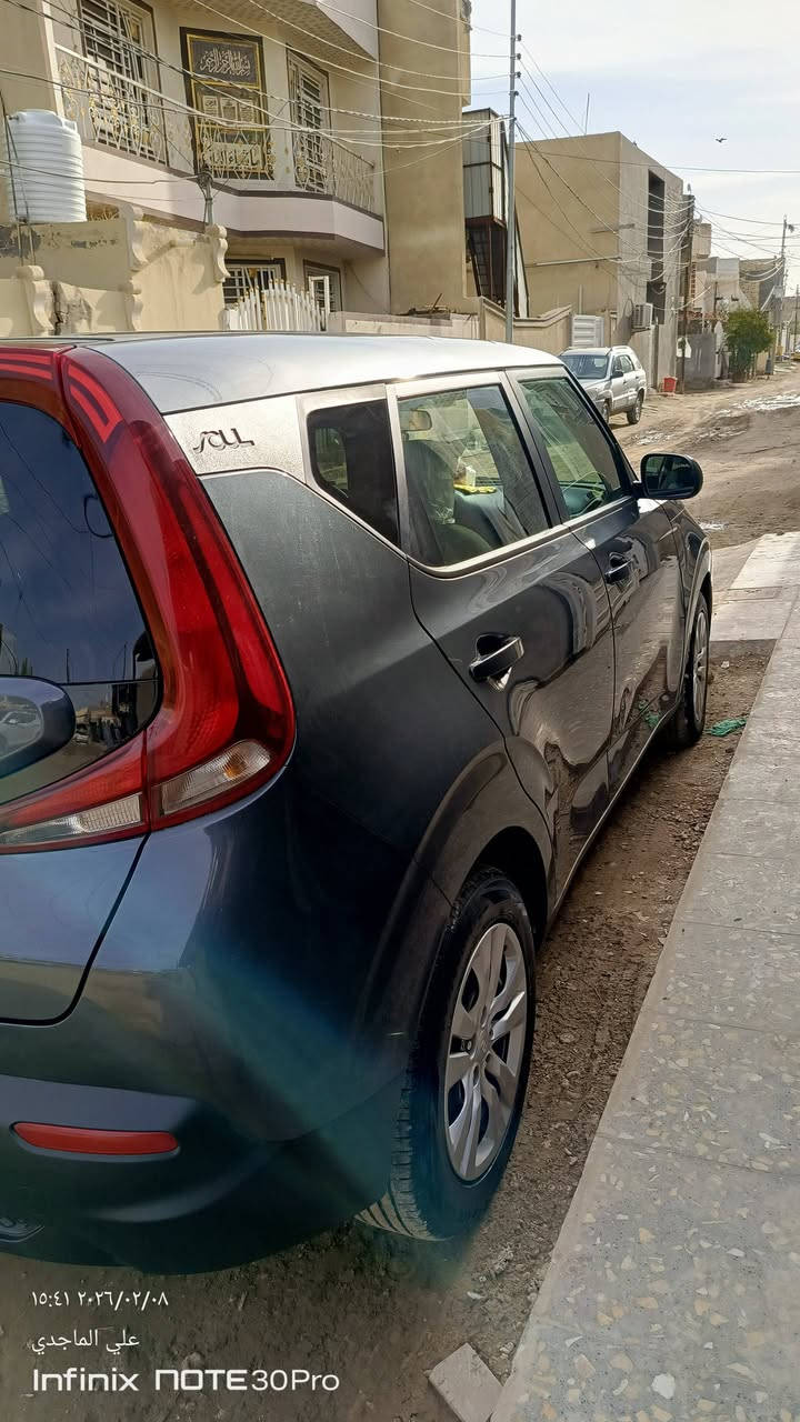 السلام عليكم للبيع كيا صول موديل 21 
أربيل بأسمي كير محرك تبريد مكفول على وضع الشركه
محرك 2000 دوش ماشيه 71 
نضيفه جدا والسونار وصور الحادث بالمنشور 
وحادثه بسيط جدا 
مكان السياره حله مركز السعر 138 
***********
