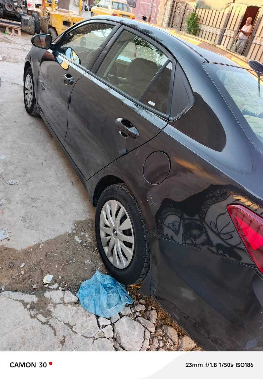 كيا ريو 2018 سبورت محرك 1600 كير اوتو +عادي  رقم بغداد تحكمات كامرة تبريد تدفئة باسمنه وارد امريكي 8 نوزل كامرة دوارة كروز سرعه ومواصفات المعروفه سعر 108 وبيها مجال ضربتها جاملغ السائق بدون دواخل المكان بغداد البياع تقاطع درويش ***********
***********
