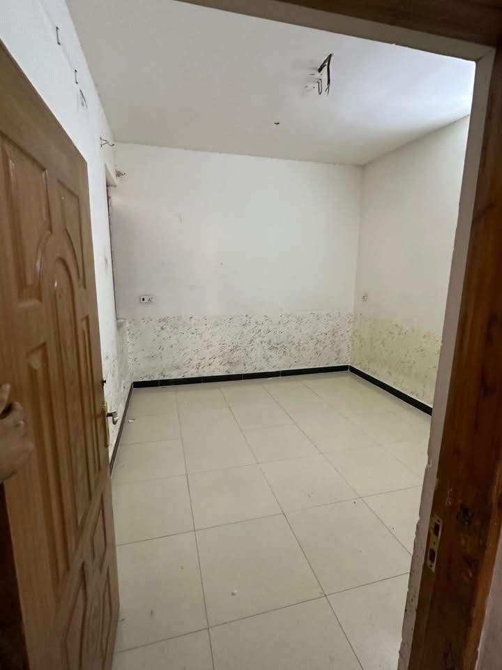 للايجار في السيدية (مشتمل طابق ارضي )يحتوي على
كراج
غرفتين نوم 
وصاله 
ومطبخ 
وخدمات صحيه 

السعر :850 الف 
موقع: السيديه - الضباط 
_______________________________________
للاستفسار ***********
الكوخ للتطوير العقاري
