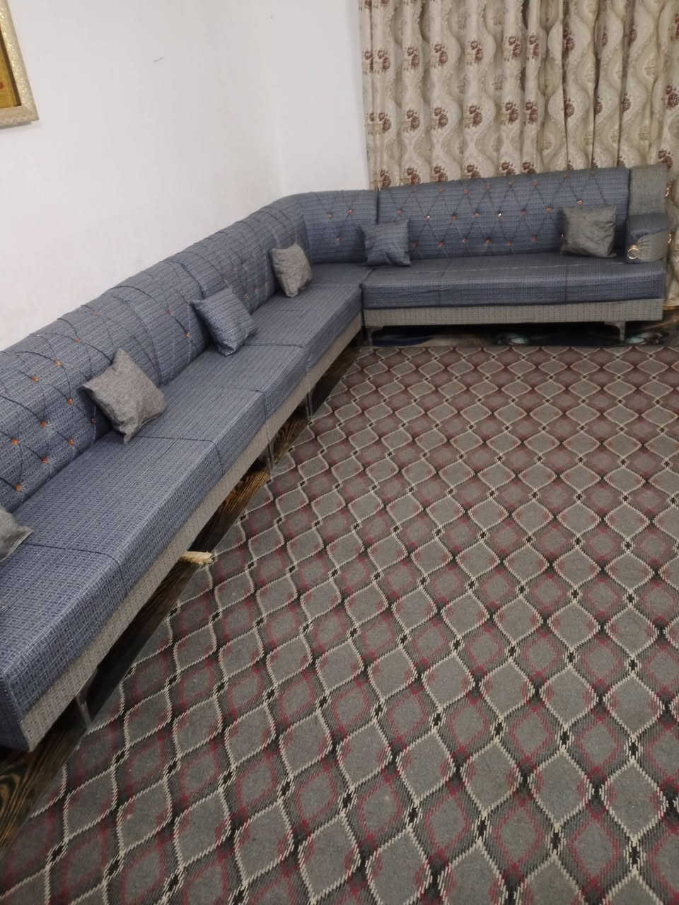 ديوان للبيع عشر مقاعد جديد سعر 350 بمجال ***********
