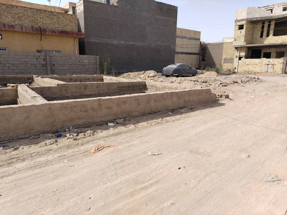 قطعه للبيع كربلاء الحر ٢٦٠متر ركن بستنه سند ٢٥ الفرع مجاور العالم الاماني مرطبات اسكيمو بسمي قريبه على الشارع الحر الرئسي ١٠٠م تصلح حسينيه او سكن مكان هادء كافة الخدمات متوفره ماء كهرباء مجاري *********** تريد نص هم كربلاء, العراق
