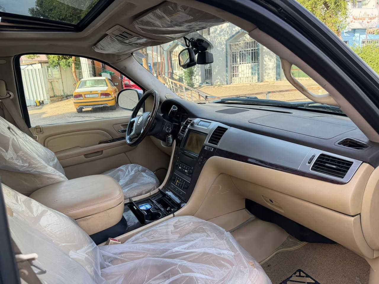 سلام عليكم ؟ بيع مستعجل
كدلاك 2008  خليجيه ب اسمي شخصيا 

السعر : 148$ وبيه مجااال 

اتصال : ***********

سياره بيه مكانات صبغ 

مكينه 5300
فور ويل 
موصفاته معروفه 

تخم تاير 

ويل كروم 

فول موصفات فتحه داخل عسلي قاصه

مكاني بغداد البلديات
