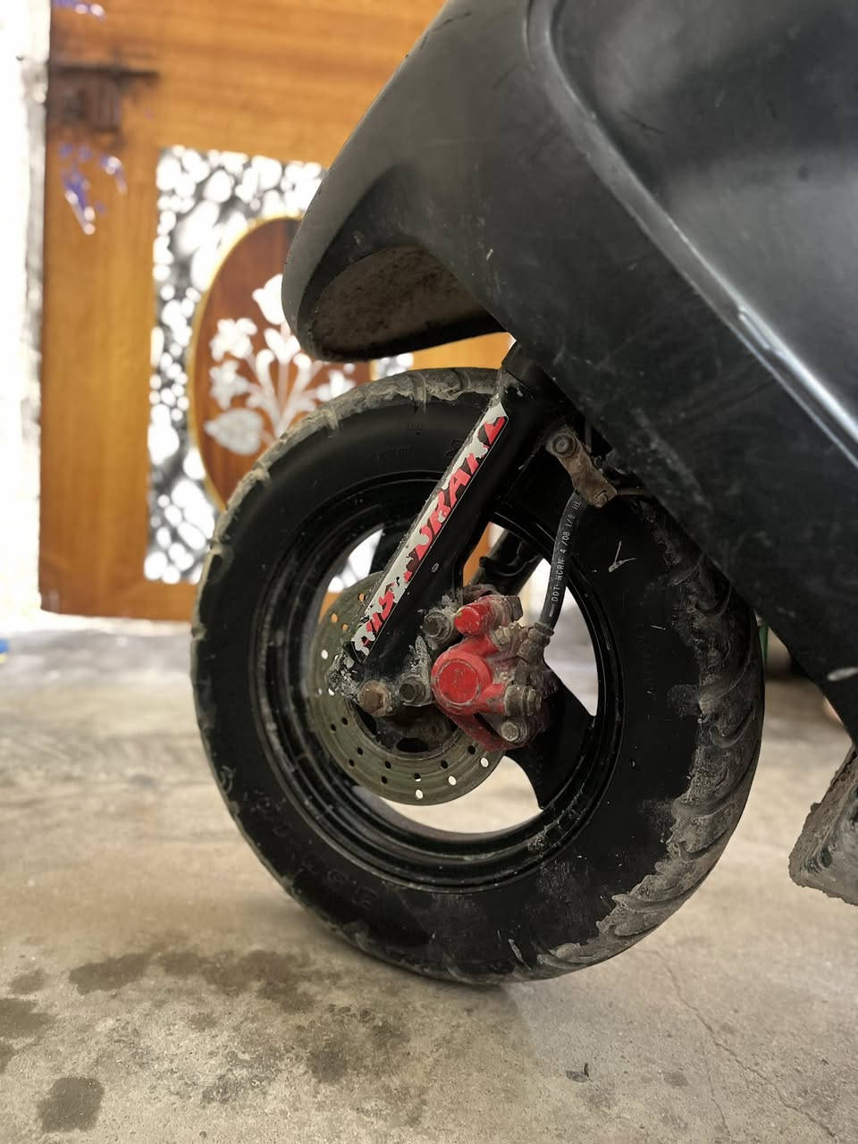 سلام وعليكم دراجه ماكس عدله بوشه 49 بلاد دراجه نكره سلف كلشي شغال بيهه كهربائيات كلها شغال بس عداد السرعه ما يشتغل دراجه كلهه بلاد ماعده بس كفرات السعر 750وبيه مجال للستفسار واتساب ***********
