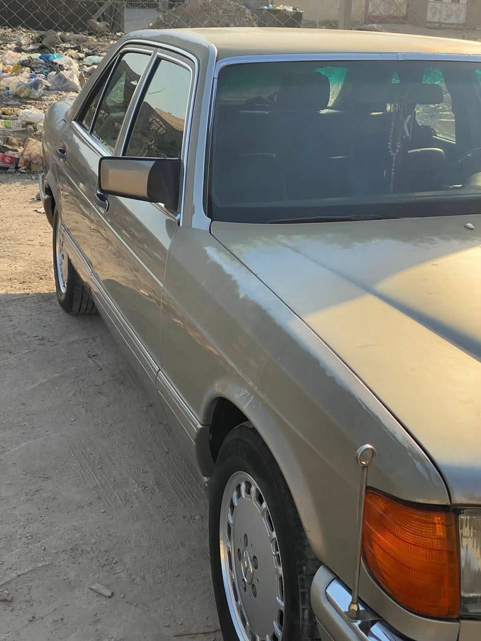 سلام عليكم مارسيدس جامبو موديل ٨٩ مكينه ٣٠٠٠الف رقم دوالي سنويه الحد ٢٠٢٧ حداديه جديده تخم تاير جديد باتري نضيف السعر ٣٥ رقم الموبايل ***********
