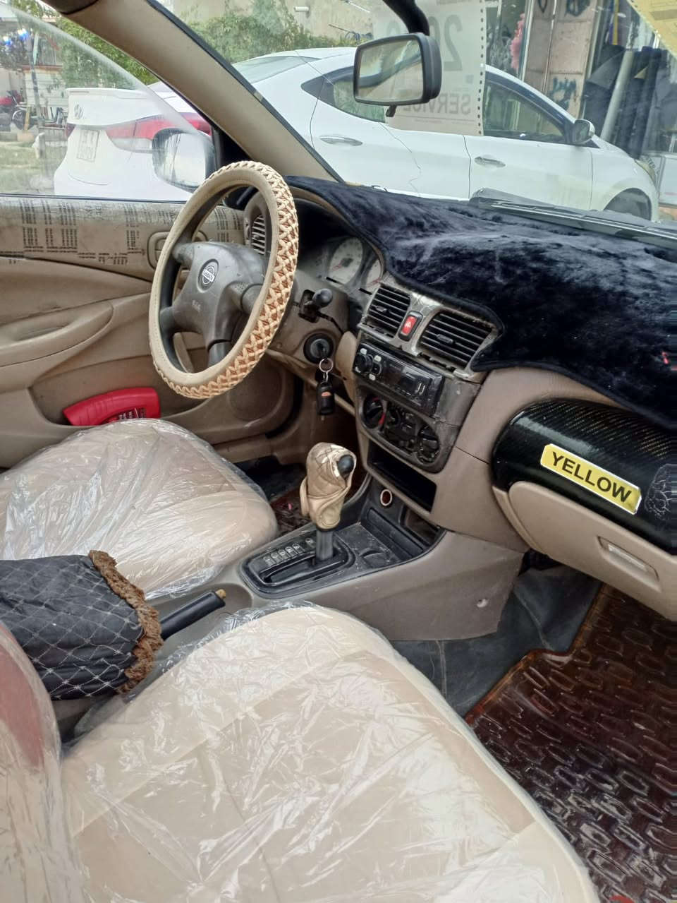 السلام عليكم سني موديل 2005 رقم بغداد سنوية مو ساقطة تحويل مباشر كير اوتماتيك  تبريدها شغال سيارة جاهزة  السعر 67 
العنوان الرمادي التاميم /الورار 
هاتف 📞 ***********
هاتف 📞 *********** 
غير متواجد علئ فيسبوك
