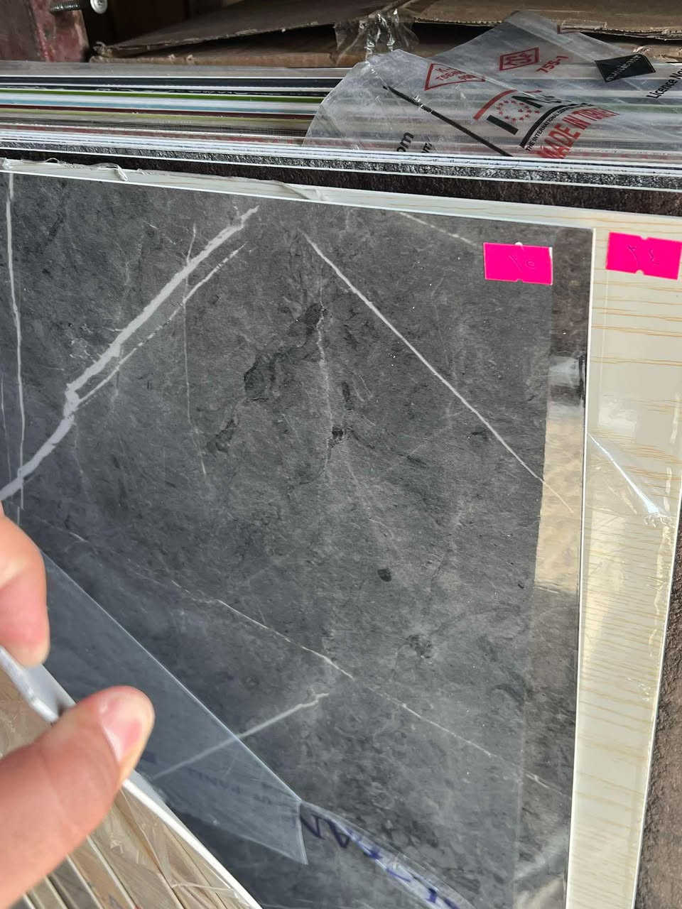 نعمل من أجل خدمتكم
إلى كل من يرغب في إعادة ترتيب مطبخه أو "الكاونتر" ويجد صعوبة في نقله إلى المعمل؛ يعلن لكم معمل الرسول، بكادر متميز وذو خبرة طويلة، عن استعداده لتصليح مطابخكم وإعادتها كالجديدة تماماً.

خدماتنا تشمل:
1. ترتيب وتصليح شامل لكافة الأجزاء.
2. تجديد المظهر: تبديل الألوان والديكورات حسب الرغبة.
3. الأسطح: تبديل المرمر، أو تركيب مرمر جديد، أو "كوارتز".
4. الاستبدال: شراء المطبخ القديم واستبداله بآخر جديد كلياً وبأفضل المواصفات.
5. المرونة: التصليح موقعياً في منزلكم، أو النقل للمعمل حسب طلب الزبون.

لماذا تختاروننا؟
• أسعار مناسبة جداً ترضي الجميع.
• إتقان العمل والالتزام التام بالطلب.
• غايتنا الأولى هي رضا الزبائن وخدمتكم.

للتواصل والاستفسار:
يرجى الاتصال أو المراسلة عبر الواتساب على الأرقام التالية:
📞 ***********
 📞 ***********

                               📍 الموقع:     #النعمانية_حي_الخطيب_مجاور_مدرسة_النخيل.

                       #نعمل_من_أجل_خدمتكم
