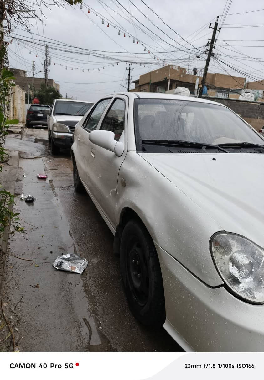 السلام عليكم جيلي سيكي 2013 مكينة كير تبريد تخم تايرات كهربائيات كلهة شغالة ملاحظة صدر امامي تعبان عنواني بغداد الزعفرانية السعر 34 ورقة ***********
