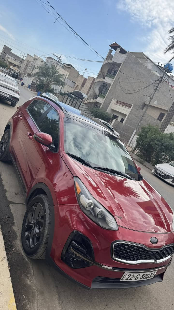 سلام عليكم السعر 188 
سبورتج S فول مواصفات موديل 21 
ماشيه 70 الف م 
رقم اربيل مداور ثاني يوم حادثها دعاميه وبارد اصبعين بالبنيد 
تخم تاير جديد 
منطومة تبريد جديده 
 مكانها بغداد السيديه 
***********
