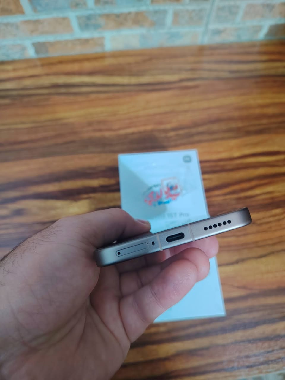 السلام عليكم.. شاومي 15 تي برو كامل المحلقات  .. مستخدم قليل ومكفول من كلشي السعر 700 الف قفل مكاني بغداد ***********
