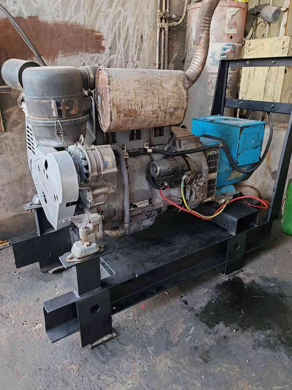 مولد دويز ألماني ثلاثة بستم
نوزل قلم حلواني 
دينمو نگليزي طبگ ٣١  KV
 المكان صلاح الدين 
السعر ٢٢
***********
