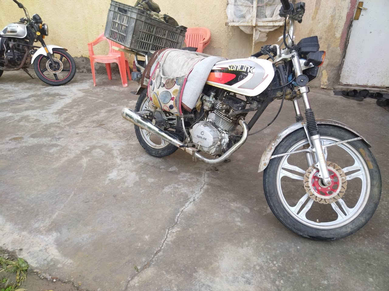 السلام عليكم دراجه سفانه لبيع موديل 23 أوراق دراجه مال شغل شوفت عينك ب275 بيه مجال مكاني بابل محاويل ***********
