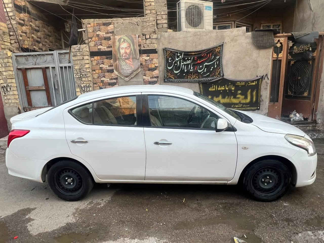 مكلف بالنشر
السلام عليكم نيسان سني موديل 22 السيارة جديدة مكفولة من الصبغ من الحادث بيها بارد بالباب فقط السيارة ناشية 110 كير مكينة مكفولات تبريد ثلج السيارة تحويل ثاني يوم السيارة حلوة ونظيفة سعرها ب110 وبيها مجال 
الرقم ***********
العنوان بغداد الحبيبية

