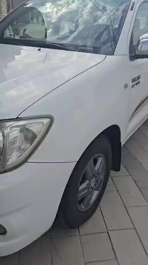 سلام عليكم للبيع هايلوكس للبيع موديل٢٠١٠ ***********
