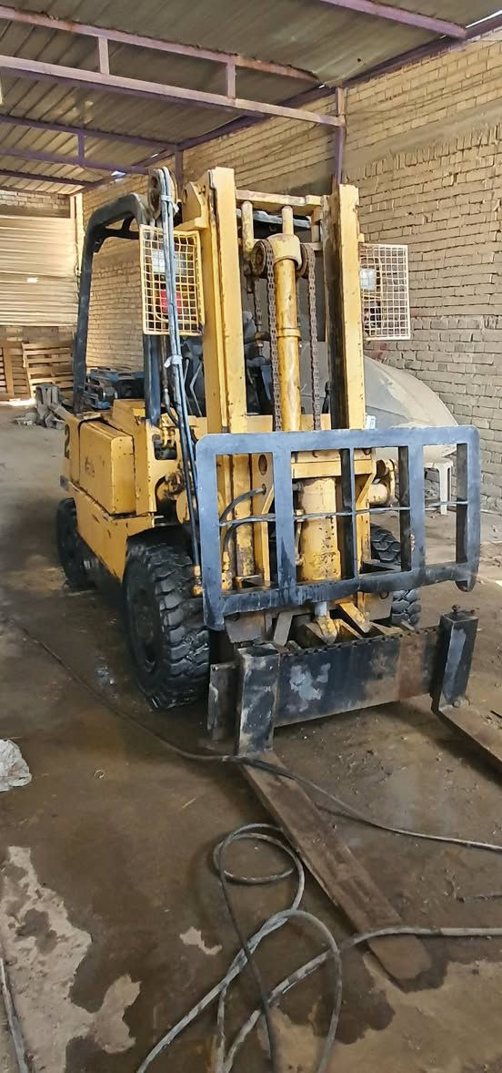 مولد بيركز  كاتم  أنجليزي 30KV تجميع لبنان مفتوحه السعر  30 ورقه   .
رافعه شوكيه  2.5طن  يلا  صناعه  (كوريه يابنيه) وارد  أمريكي  محركها  كيا  آسيه شغاله  ثلاث حركات  كَير  أوتو ماتيك .
السعر  37 ورقه  .


**إذا كنت صاحب هذا الإعلان وتريد حذفه لأي سبب، رجاءا أرسل رسالة إلى الدعم الفني**