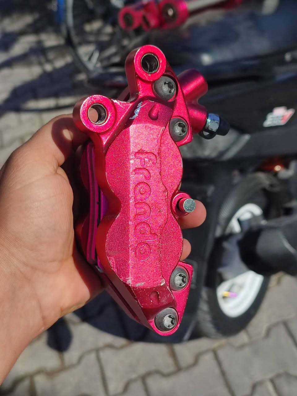 سلام عليكم شباب غراض تزويد ماكس كرزي اي ستفسار خاص توصيل موجود مكاني نجف ***********
