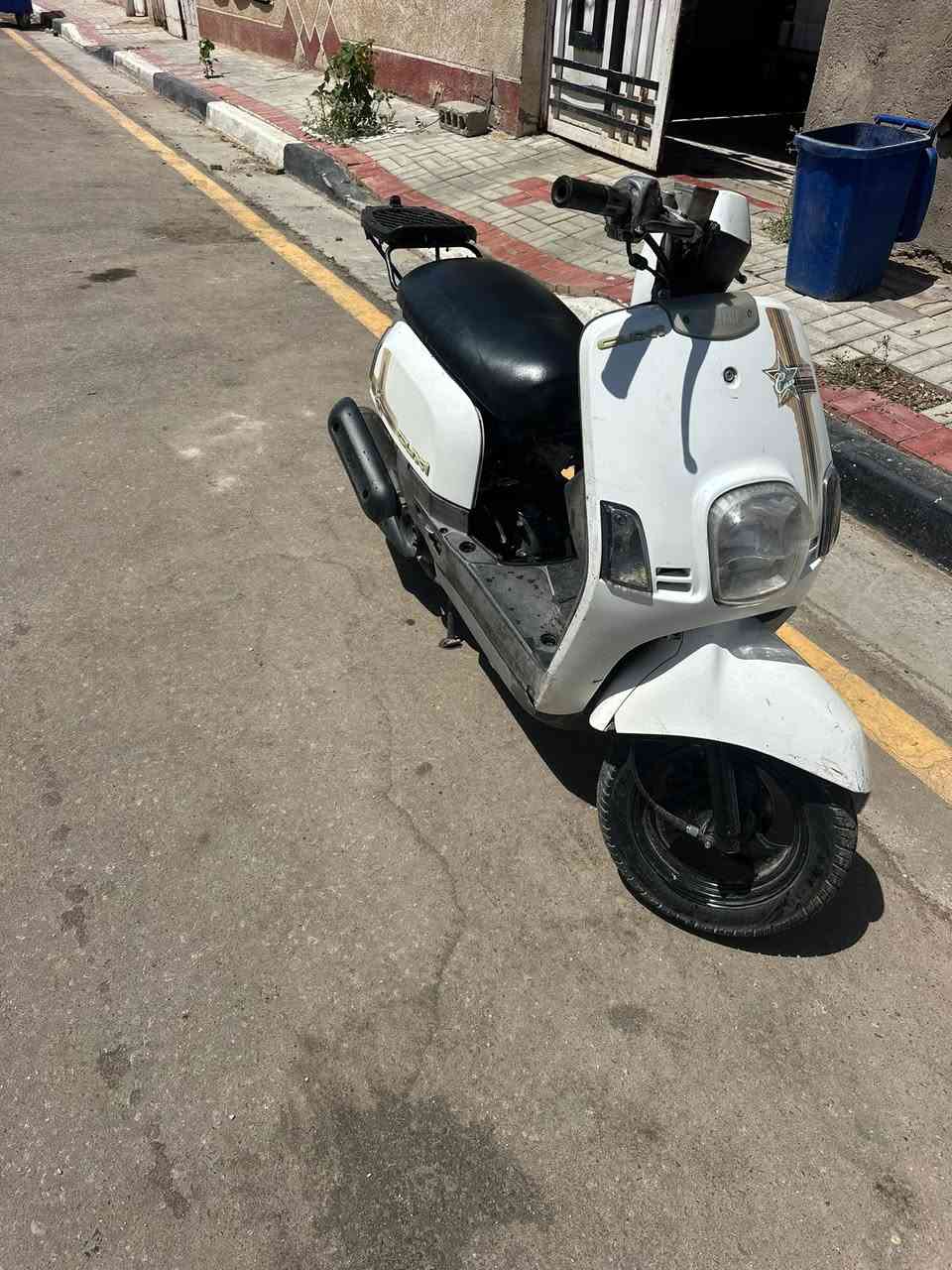 السلام عليكم ماكس بوليسي للبيع سعر 550  
مكينه نكره سلف شلعه ومعدل لا تبخير لا تنفيص
كهربائياتهة كلهة شغاله  اشاير كلوبات عداد سرعه 
كيج بانزين كلهة شغاله بوشه بلاديه ٤٩ 
مكاني: كربلاء حي العامل يم مول الامام الباقر  
رقم : ***********
